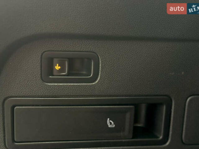 Сірий Фольксваген Тігуан, об'ємом двигуна 2 л та пробігом 204 тис. км за 34499 $, фото 20 на Automoto.ua