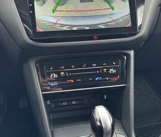 Сірий Фольксваген Тігуан, об'ємом двигуна 2 л та пробігом 97 тис. км за 19900 $, фото 13 на Automoto.ua