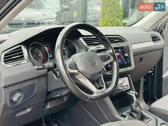 Серый Фольксваген Тигуан, объемом двигателя 1.97 л и пробегом 150 тыс. км за 26300 $, фото 13 на Automoto.ua