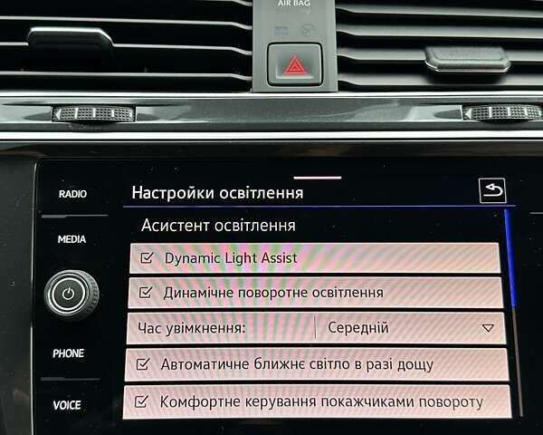 Сірий Фольксваген Тігуан, об'ємом двигуна 1.97 л та пробігом 106 тис. км за 41500 $, фото 80 на Automoto.ua