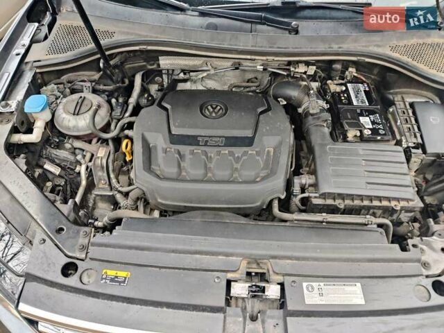 Серый Фольксваген Тигуан, объемом двигателя 1.98 л и пробегом 76 тыс. км за 19200 $, фото 10 на Automoto.ua