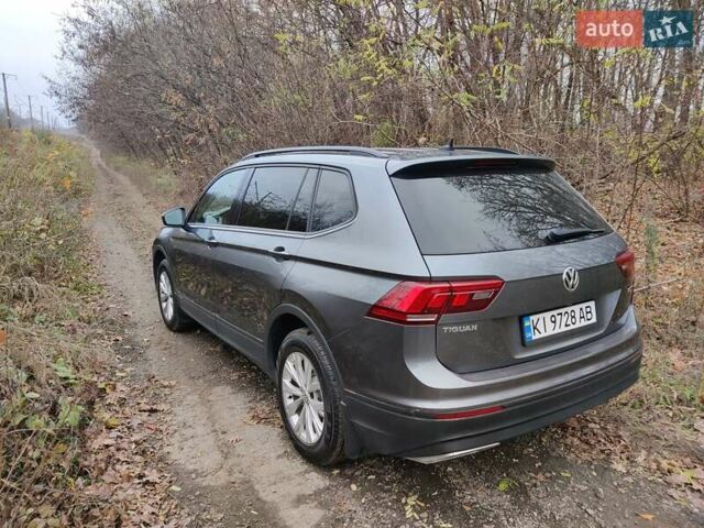 Серый Фольксваген Тигуан, объемом двигателя 1.98 л и пробегом 76 тыс. км за 19200 $, фото 2 на Automoto.ua