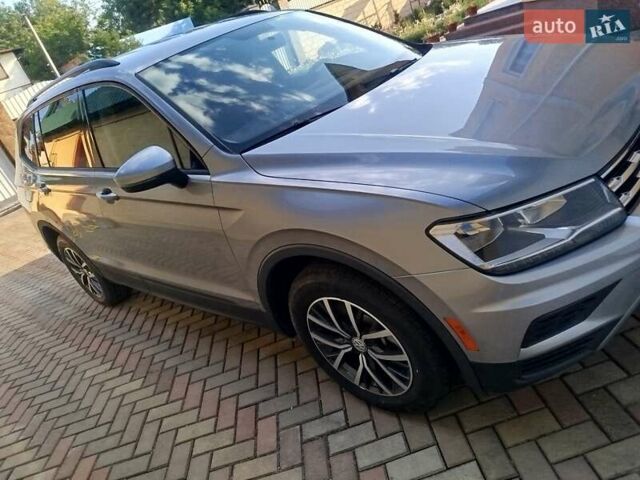 Серый Фольксваген Тигуан, объемом двигателя 1.98 л и пробегом 60 тыс. км за 19000 $, фото 9 на Automoto.ua