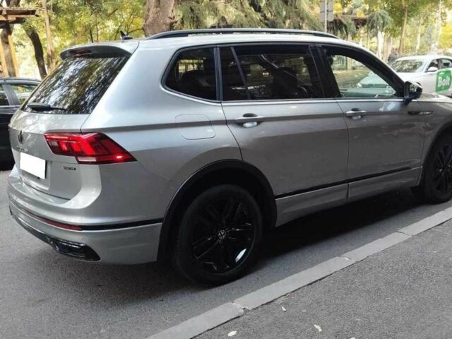 Серый Фольксваген Тигуан, объемом двигателя 0 л и пробегом 68 тыс. км за 15700 $, фото 4 на Automoto.ua