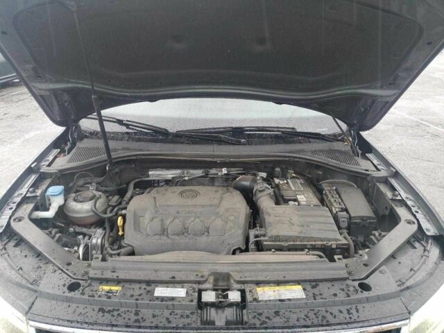 Серый Фольксваген Тигуан, объемом двигателя 2 л и пробегом 144 тыс. км за 8600 $, фото 11 на Automoto.ua