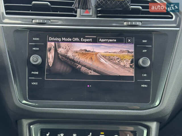 Серый Фольксваген Тигуан, объемом двигателя 1.97 л и пробегом 199 тыс. км за 32000 $, фото 46 на Automoto.ua