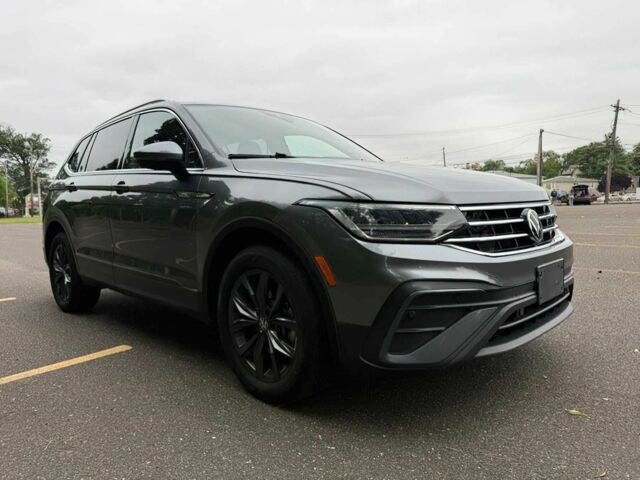 Сірий Фольксваген Тігуан, об'ємом двигуна 2 л та пробігом 19 тис. км за 9100 $, фото 2 на Automoto.ua