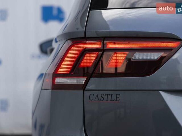 Сірий Фольксваген Тігуан, об'ємом двигуна 2 л та пробігом 2 тис. км за 24200 $, фото 10 на Automoto.ua