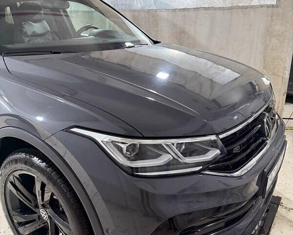 Серый Фольксваген Тигуан, объемом двигателя 1.98 л и пробегом 81 тыс. км за 38000 $, фото 5 на Automoto.ua