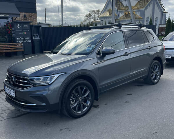 Серый Фольксваген Тигуан, объемом двигателя 1.98 л и пробегом 81 тыс. км за 24700 $, фото 8 на Automoto.ua