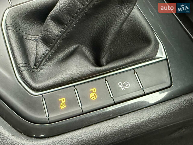 Серый Фольксваген Тигуан, объемом двигателя 1.97 л и пробегом 158 тыс. км за 28999 $, фото 35 на Automoto.ua