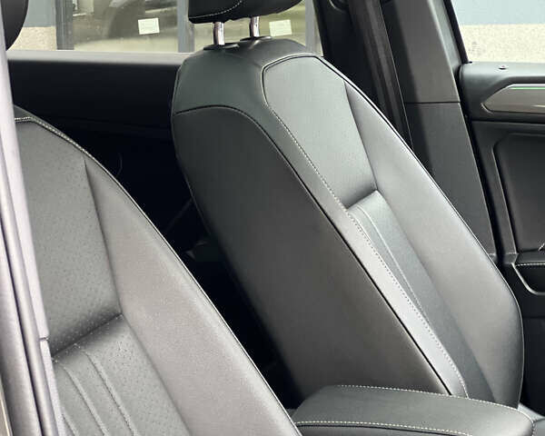 Серый Фольксваген Тигуан, объемом двигателя 1.98 л и пробегом 32 тыс. км за 29500 $, фото 74 на Automoto.ua