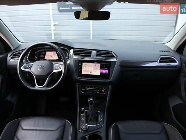 Сірий Фольксваген Тігуан, об'ємом двигуна 1.97 л та пробігом 14 тис. км за 41000 $, фото 12 на Automoto.ua