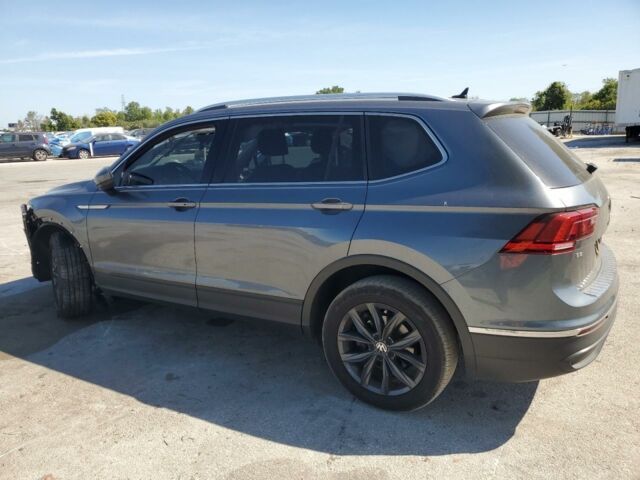 Серый Фольксваген Тигуан, объемом двигателя 2 л и пробегом 29 тыс. км за 15900 $, фото 3 на Automoto.ua