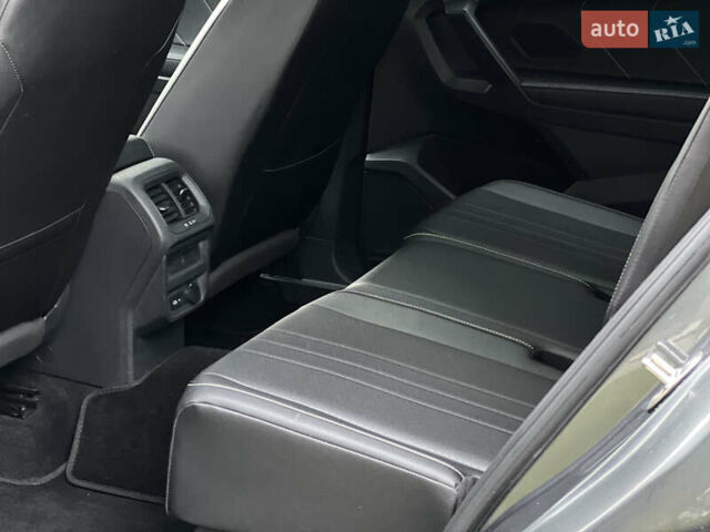 Серый Фольксваген Тигуан, объемом двигателя 1.98 л и пробегом 32 тыс. км за 29500 $, фото 69 на Automoto.ua