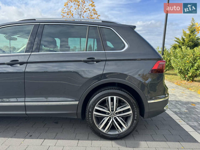 Серый Фольксваген Тигуан, объемом двигателя 1.97 л и пробегом 199 тыс. км за 31999 $, фото 11 на Automoto.ua