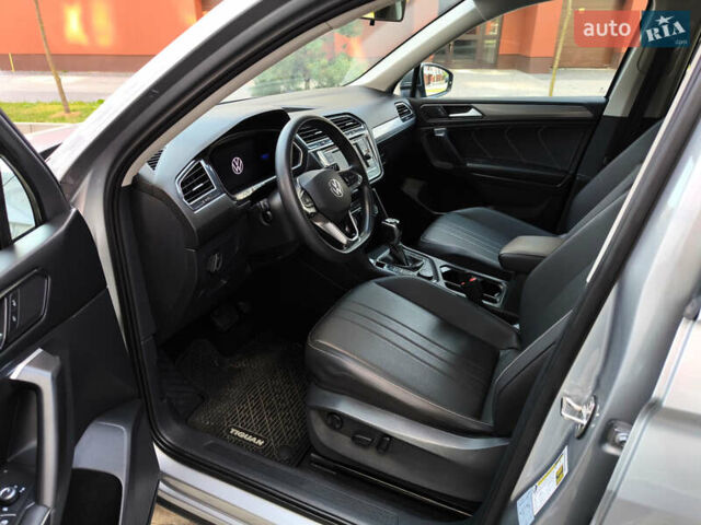 Серый Фольксваген Тигуан, объемом двигателя 1.98 л и пробегом 239 тыс. км за 20700 $, фото 27 на Automoto.ua