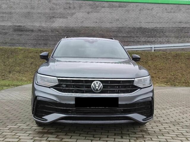 Сірий Фольксваген Тігуан, об'ємом двигуна 2 л та пробігом 30 тис. км за 25000 $, фото 2 на Automoto.ua