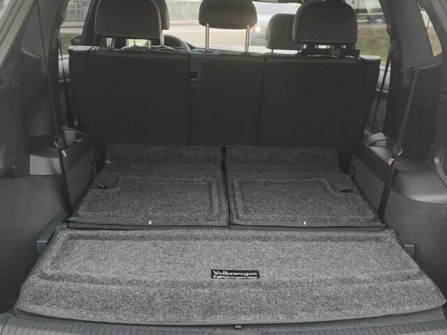 Сірий Фольксваген Тігуан, об'ємом двигуна 2 л та пробігом 30 тис. км за 25000 $, фото 13 на Automoto.ua