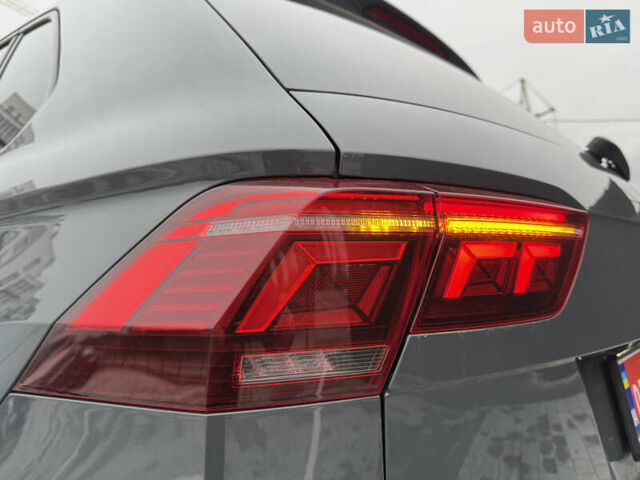 Серый Фольксваген Тигуан, объемом двигателя 1.97 л и пробегом 158 тыс. км за 28999 $, фото 22 на Automoto.ua