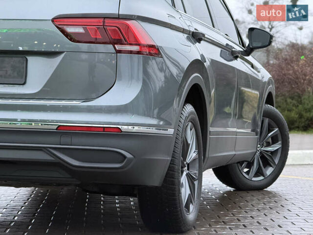 Серый Фольксваген Тигуан, объемом двигателя 1.98 л и пробегом 69 тыс. км за 23450 $, фото 21 на Automoto.ua