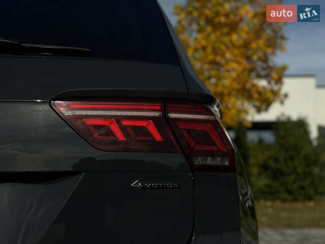 Серый Фольксваген Тигуан, объемом двигателя 1.97 л и пробегом 199 тыс. км за 32000 $, фото 19 на Automoto.ua