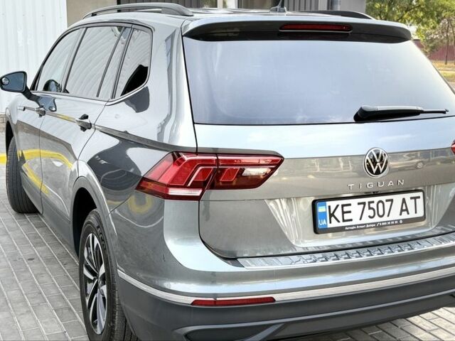Серый Фольксваген Тигуан, объемом двигателя 2 л и пробегом 55 тыс. км за 21300 $, фото 10 на Automoto.ua