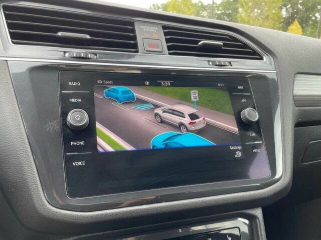 Серый Фольксваген Тигуан, объемом двигателя 2 л и пробегом 27 тыс. км за 17000 $, фото 9 на Automoto.ua