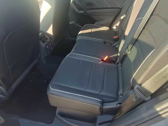 Сірий Фольксваген Тігуан, об'ємом двигуна 2 л та пробігом 11 тис. км за 20300 $, фото 8 на Automoto.ua