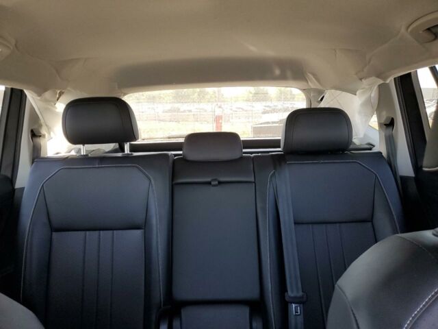 Серый Фольксваген Тигуан, объемом двигателя 2 л и пробегом 29 тыс. км за 15900 $, фото 9 на Automoto.ua