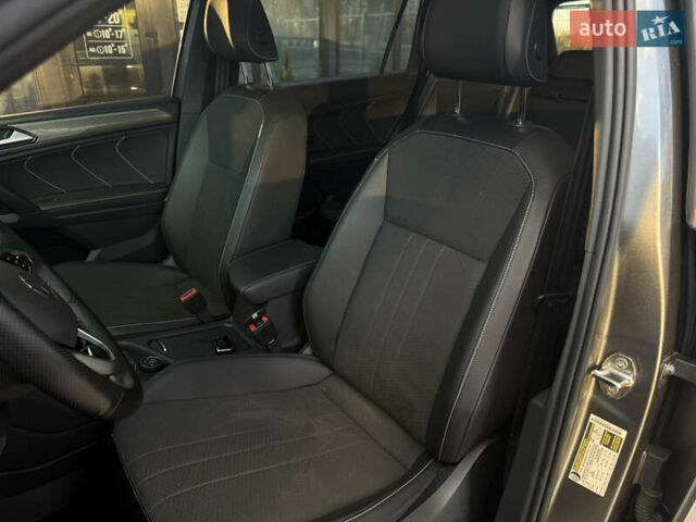 Серый Фольксваген Тигуан, объемом двигателя 1.98 л и пробегом 59 тыс. км за 26900 $, фото 19 на Automoto.ua