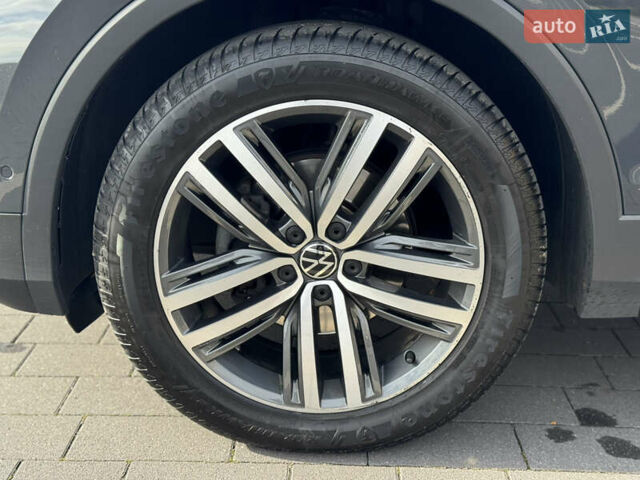 Серый Фольксваген Тигуан, объемом двигателя 1.97 л и пробегом 199 тыс. км за 31999 $, фото 84 на Automoto.ua