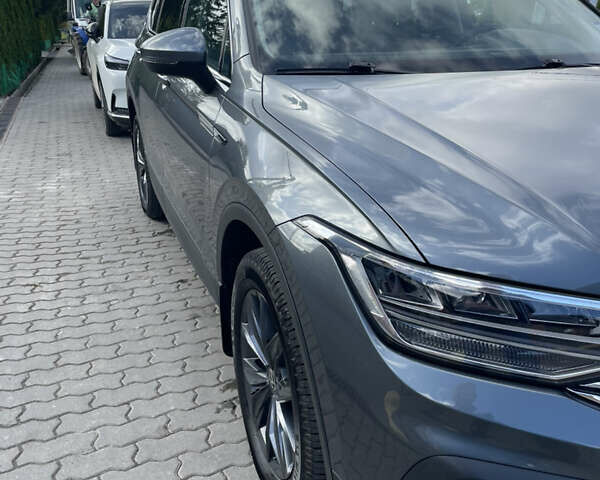 Серый Фольксваген Тигуан, объемом двигателя 1.98 л и пробегом 81 тыс. км за 24700 $, фото 16 на Automoto.ua