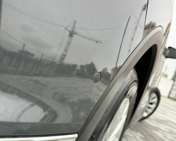 Серый Фольксваген Тигуан, объемом двигателя 1.97 л и пробегом 158 тыс. км за 28999 $, фото 27 на Automoto.ua