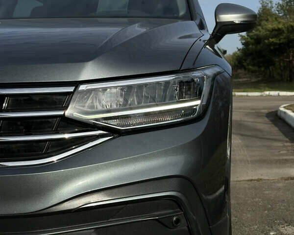 Серый Фольксваген Тигуан, объемом двигателя 1.97 л и пробегом 199 тыс. км за 32500 $, фото 6 на Automoto.ua