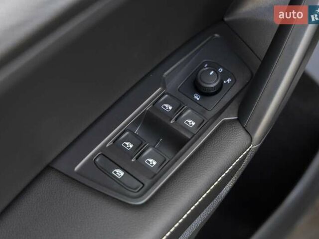 Сірий Фольксваген Тігуан, об'ємом двигуна 2 л та пробігом 2 тис. км за 24200 $, фото 18 на Automoto.ua