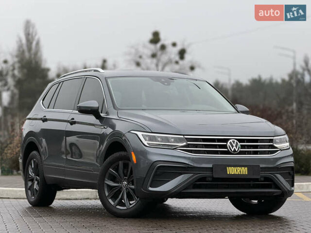 Серый Фольксваген Тигуан, объемом двигателя 1.98 л и пробегом 69 тыс. км за 23450 $, фото 5 на Automoto.ua