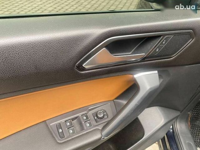 Сірий Фольксваген Тігуан, об'ємом двигуна 2 л та пробігом 131 тис. км за 19500 $, фото 10 на Automoto.ua