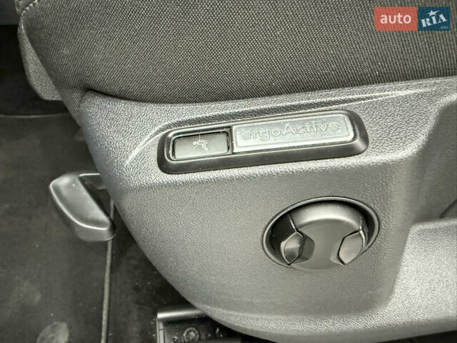 Серый Фольксваген Тигуан, объемом двигателя 1.97 л и пробегом 158 тыс. км за 28999 $, фото 54 на Automoto.ua