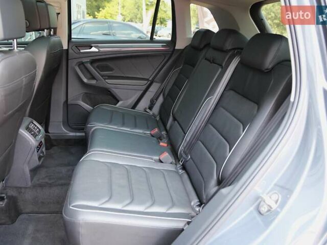 Сірий Фольксваген Тігуан, об'ємом двигуна 1.97 л та пробігом 14 тис. км за 41000 $, фото 7 на Automoto.ua