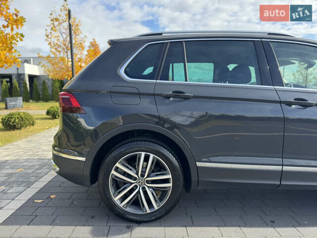 Серый Фольксваген Тигуан, объемом двигателя 1.97 л и пробегом 199 тыс. км за 32000 $, фото 10 на Automoto.ua