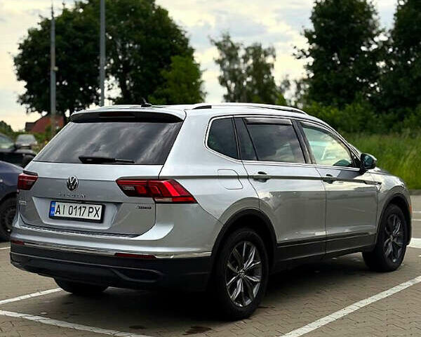 Сірий Фольксваген Тігуан, об'ємом двигуна 1.98 л та пробігом 36 тис. км за 26000 $, фото 3 на Automoto.ua