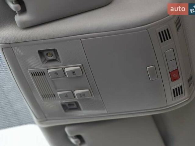 Сірий Фольксваген Тігуан, об'ємом двигуна 2 л та пробігом 2 тис. км за 24200 $, фото 39 на Automoto.ua