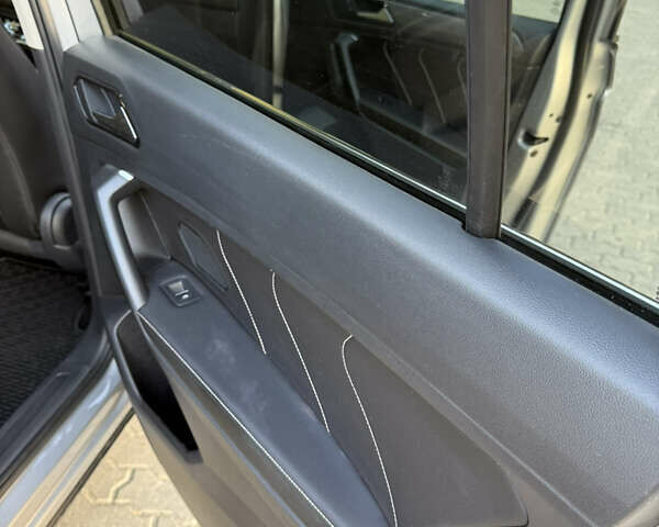 Серый Фольксваген Тигуан, объемом двигателя 1.98 л и пробегом 60 тыс. км за 28300 $, фото 7 на Automoto.ua