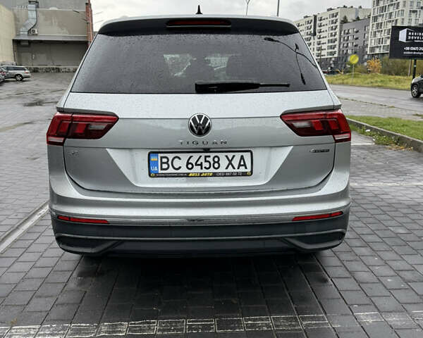 Серый Фольксваген Тигуан, объемом двигателя 1.98 л и пробегом 60 тыс. км за 28300 $, фото 1 на Automoto.ua