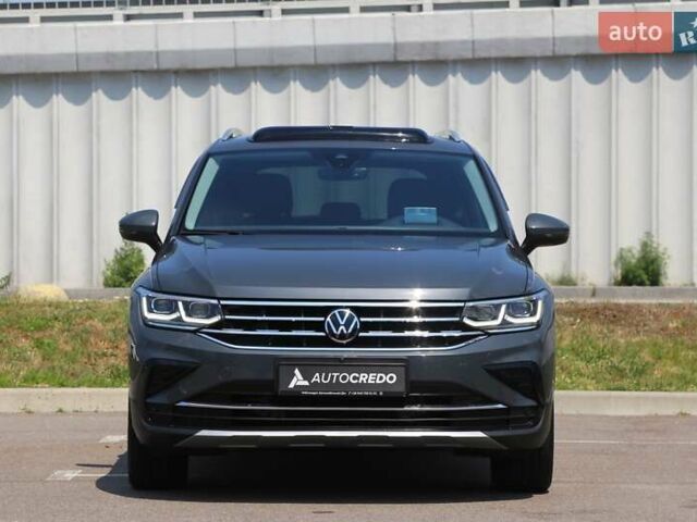 Сірий Фольксваген Тігуан, об'ємом двигуна 1.97 л та пробігом 14 тис. км за 41000 $, фото 1 на Automoto.ua