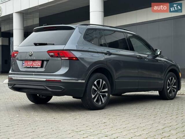 Серый Фольксваген Тигуан, объемом двигателя 2 л и пробегом 50 тыс. км за 22900 $, фото 9 на Automoto.ua