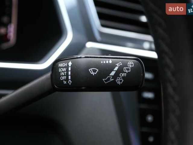 Сірий Фольксваген Тігуан, об'ємом двигуна 1.97 л та пробігом 14 тис. км за 41000 $, фото 36 на Automoto.ua