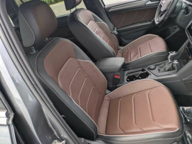 Сірий Фольксваген Тігуан, об'ємом двигуна 2 л та пробігом 26 тис. км за 21200 $, фото 9 на Automoto.ua