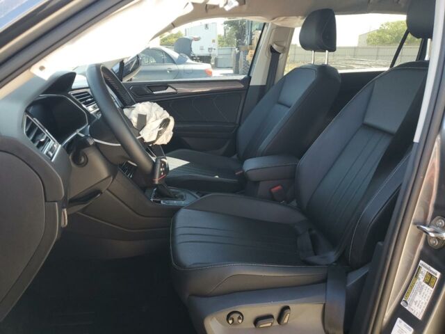 Серый Фольксваген Тигуан, объемом двигателя 2 л и пробегом 29 тыс. км за 15900 $, фото 6 на Automoto.ua